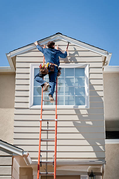 Affordable siding repair and maintenance services in Delafield, WI